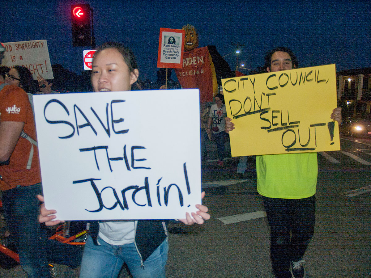 Save the Jardin! City Council Don't Sell Out.